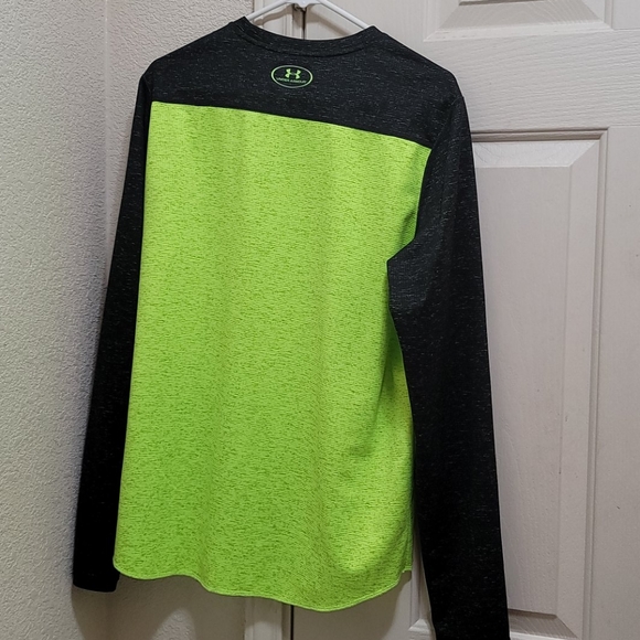 Under Armour Loose Heat Gear - Picture 4 of 5